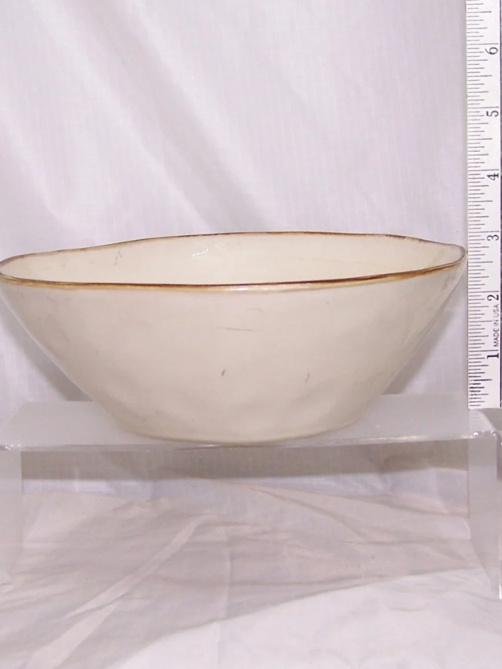 Pier 1 - Petals pattern stoneware bowl- Soup/Cereal Bowl